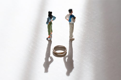 離婚の話し合いの際、第三者に同席してもらいたい！ 注意点はあ...
